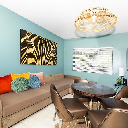 Sunny Days Apartments マイアミビーチ エクステリア 写真