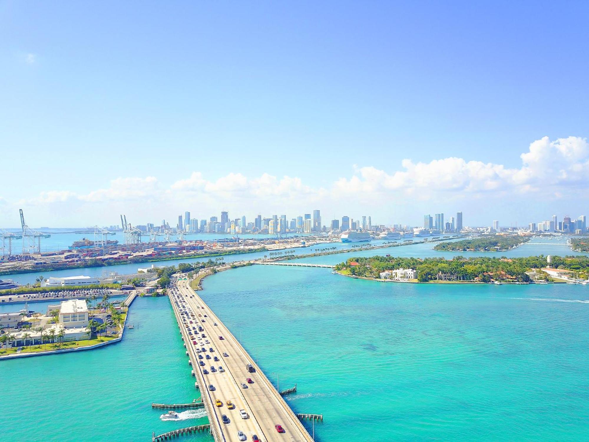 Sunny Days Apartments マイアミビーチ エクステリア 写真